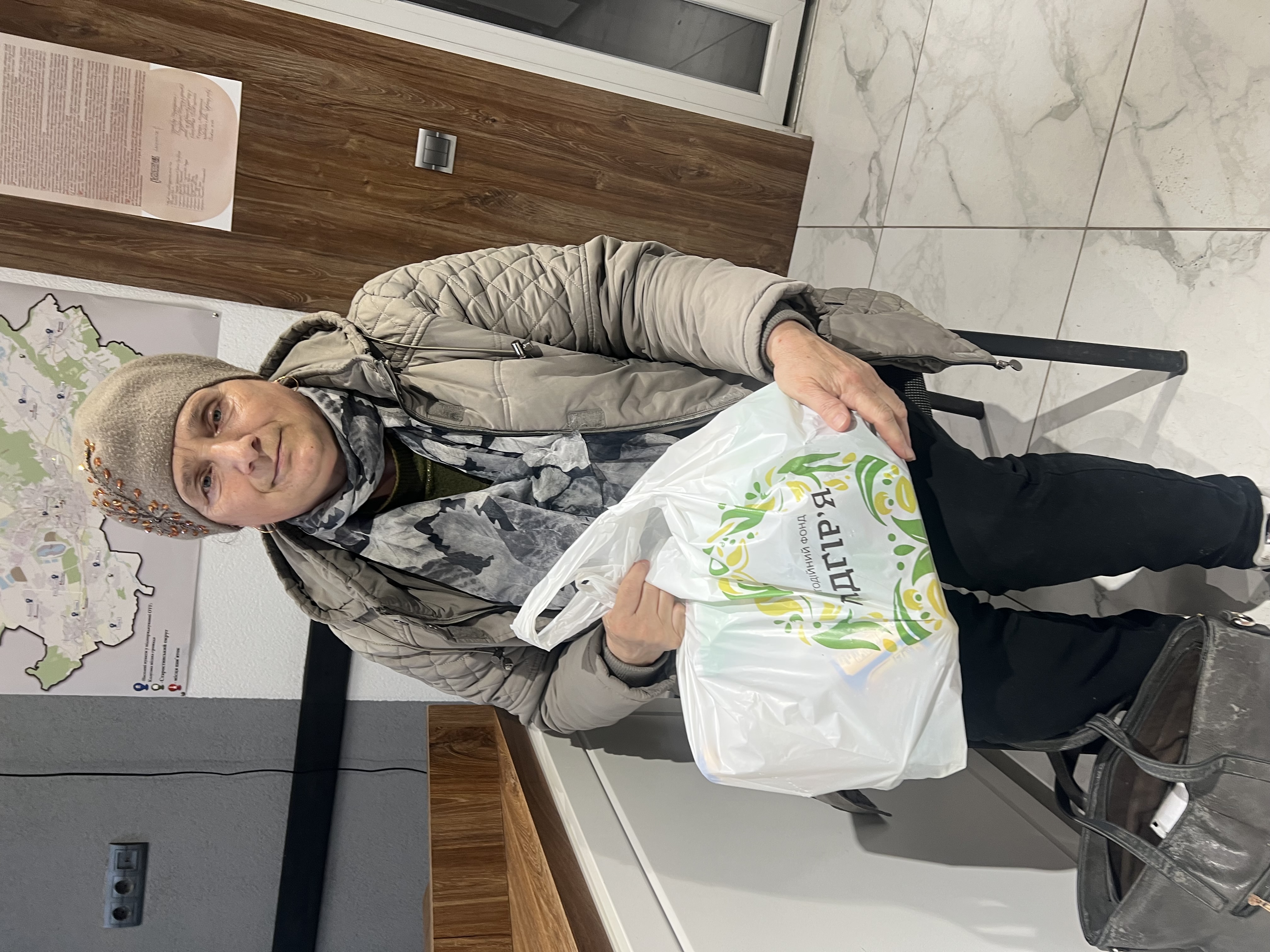 Продовжуємо допомагати 